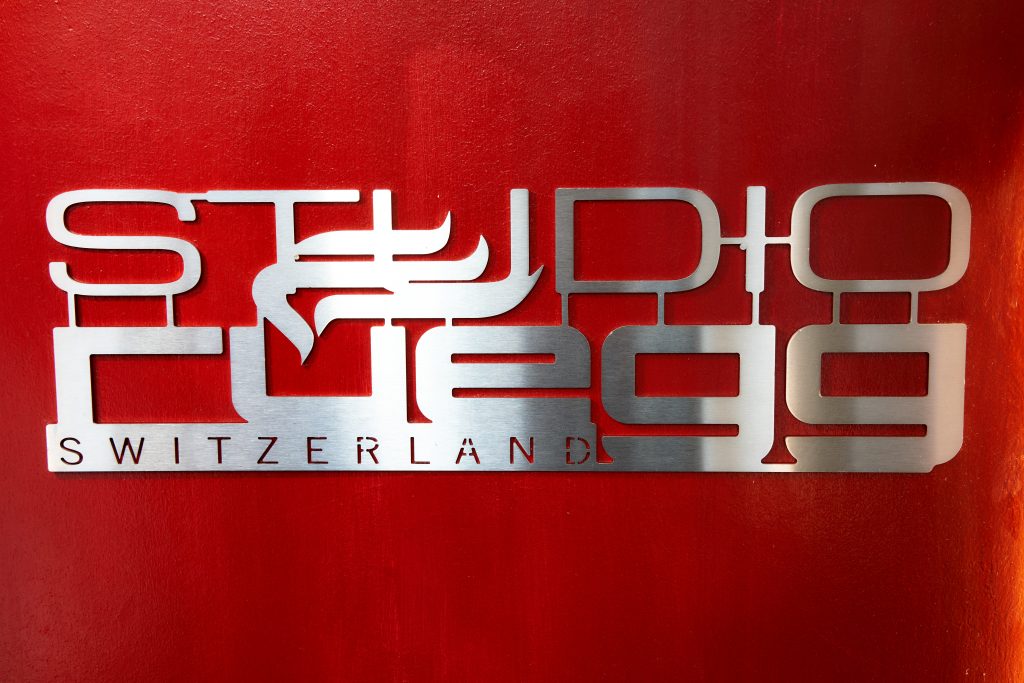 Matthias Pointner GmbH 23 Rüegg Logo in der Pointner Ausstellung